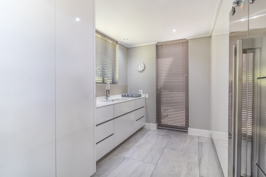 4 Bedroom Property for Sale in Pearl Valley at Val de Vie Western Cape